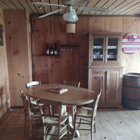 Le Saloon Ξενοδοχείο Chazey-sur-Ain Εξωτερικό φωτογραφία