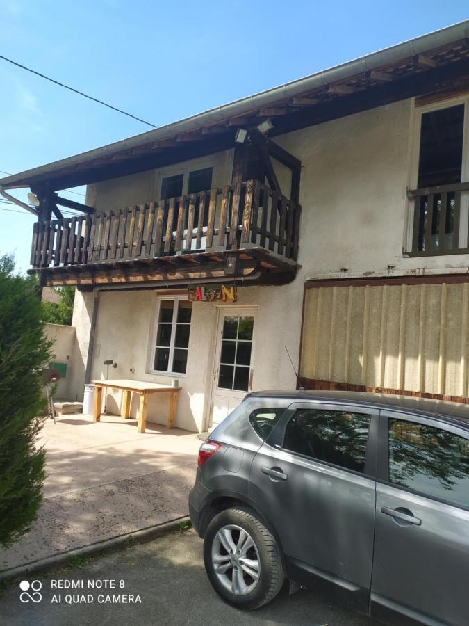 Le Saloon Ξενοδοχείο Chazey-sur-Ain Εξωτερικό φωτογραφία