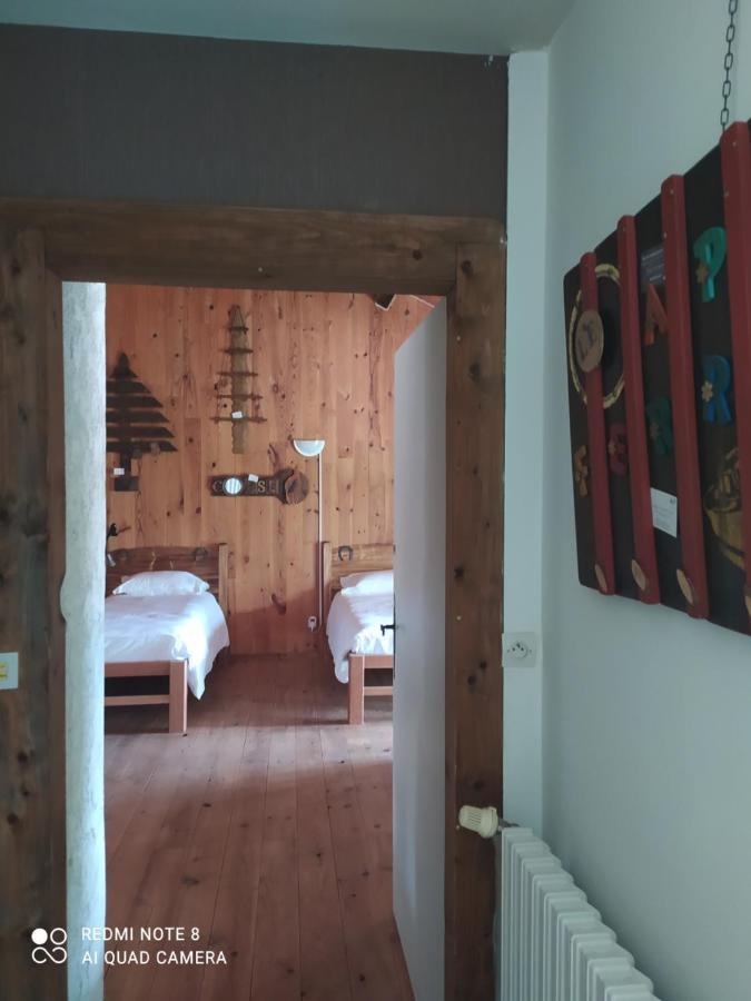 Le Saloon Ξενοδοχείο Chazey-sur-Ain Εξωτερικό φωτογραφία
